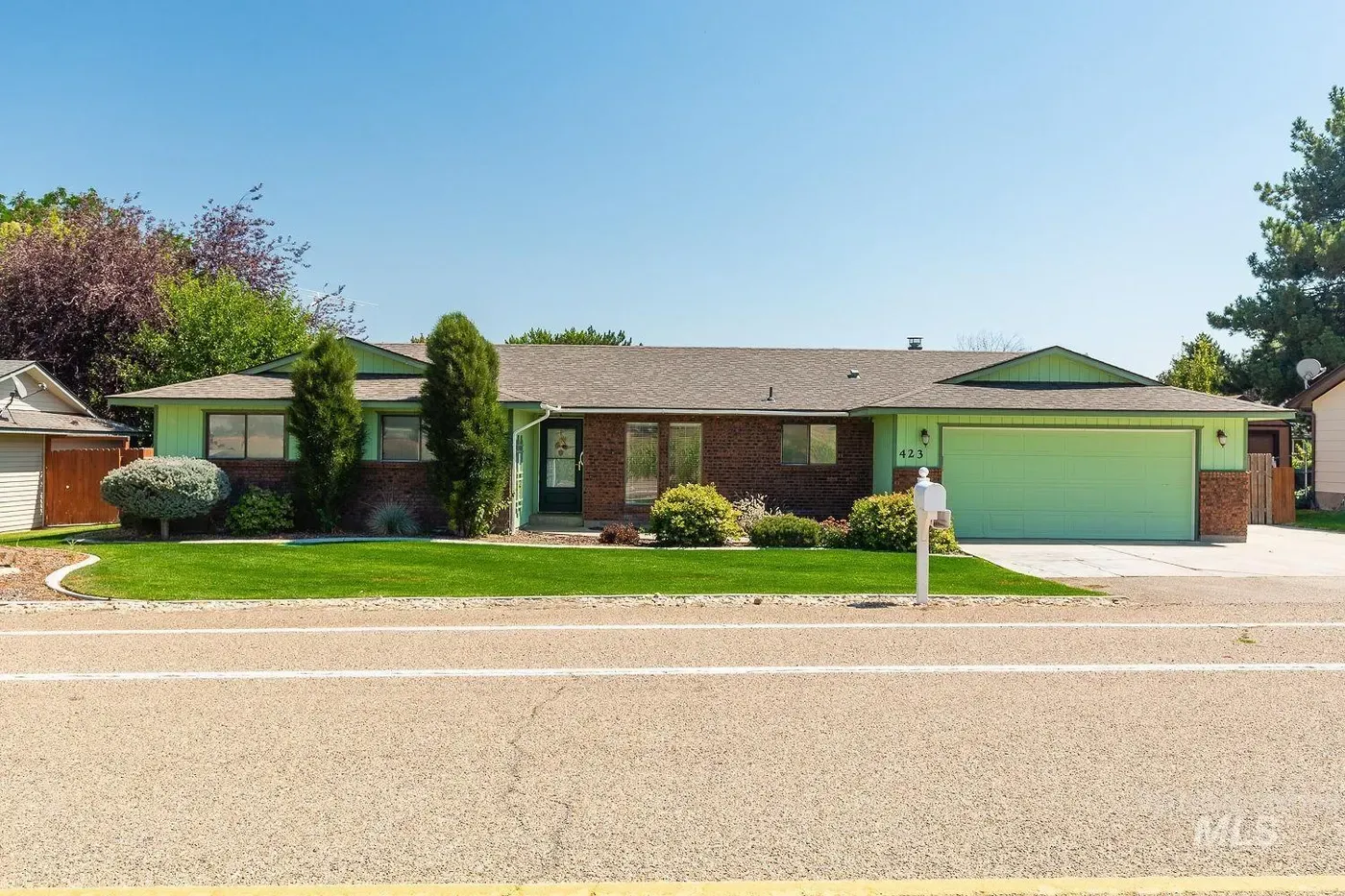 423 Fletcher, photo 2