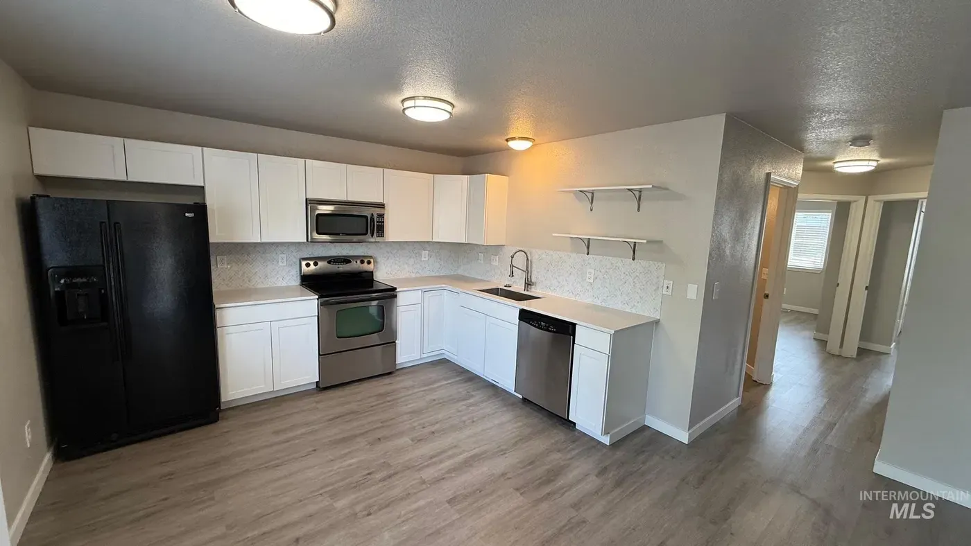 4710 Normandie, photo 2