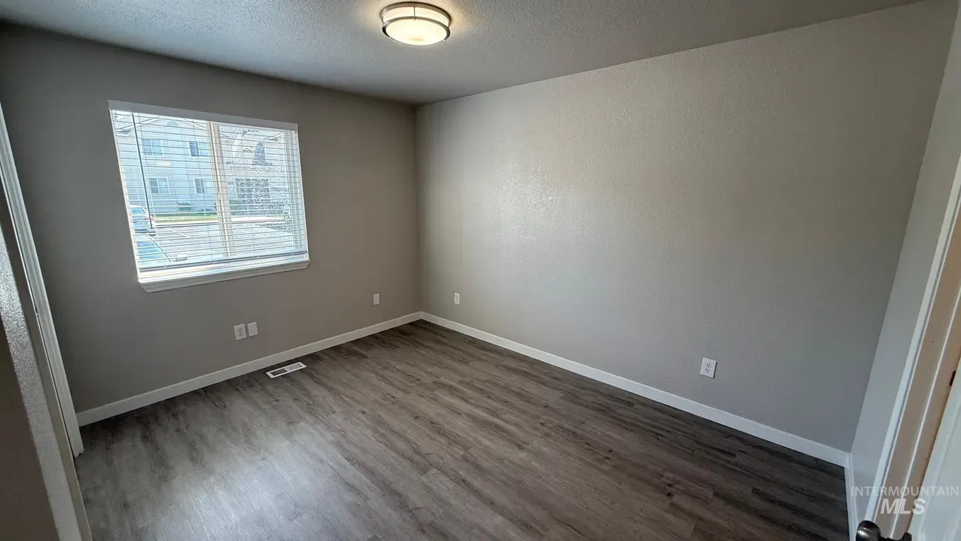 4710 Normandie, photo 3