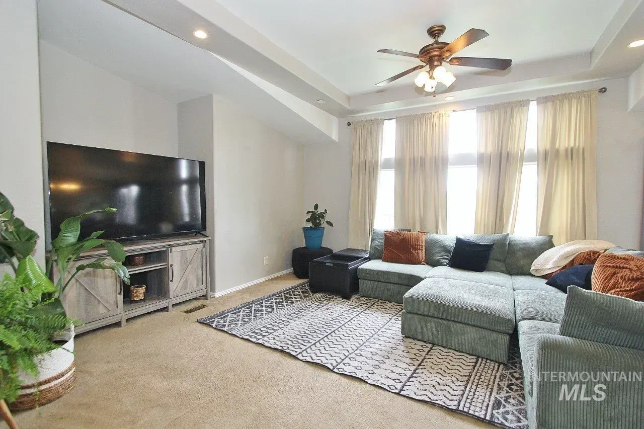 11410 W Hawkins Ave., photo 3