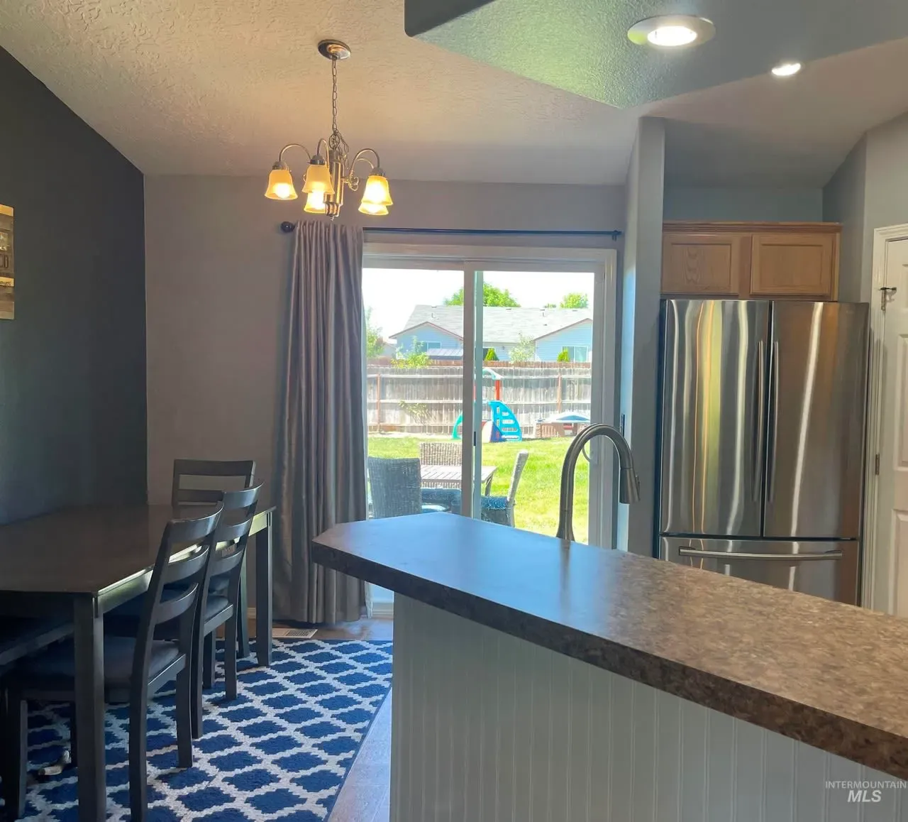 3915 Abbott St, photo 3
