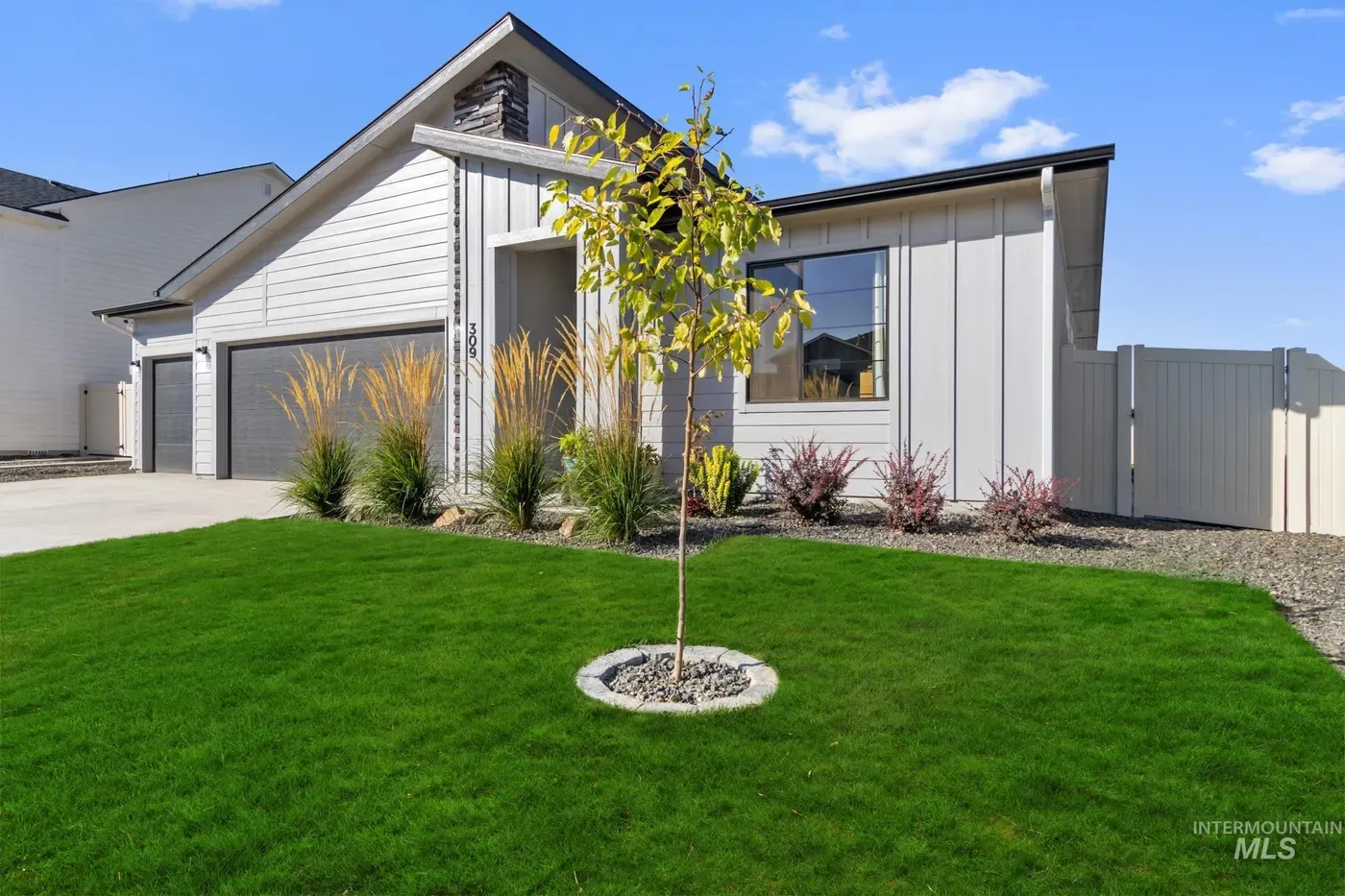 309 Black Onyx Ave, photo 4