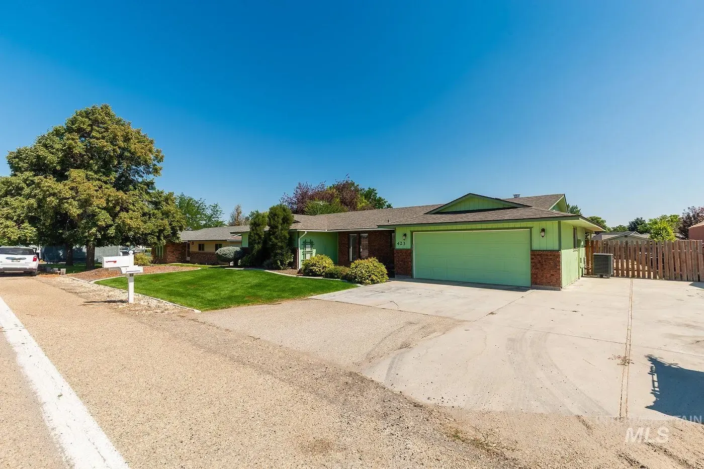 423 Fletcher, photo 4