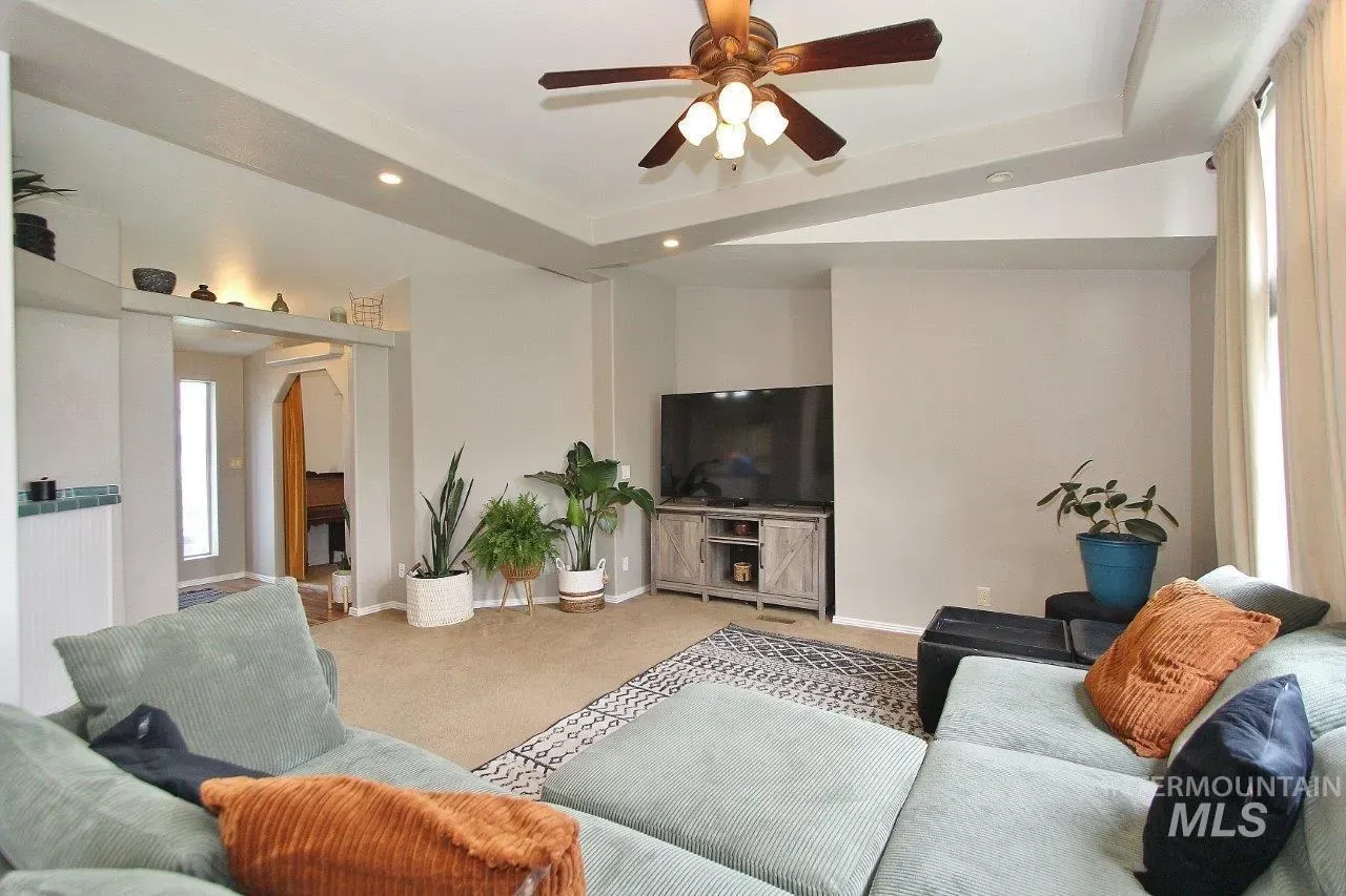11410 W Hawkins Ave., photo 4