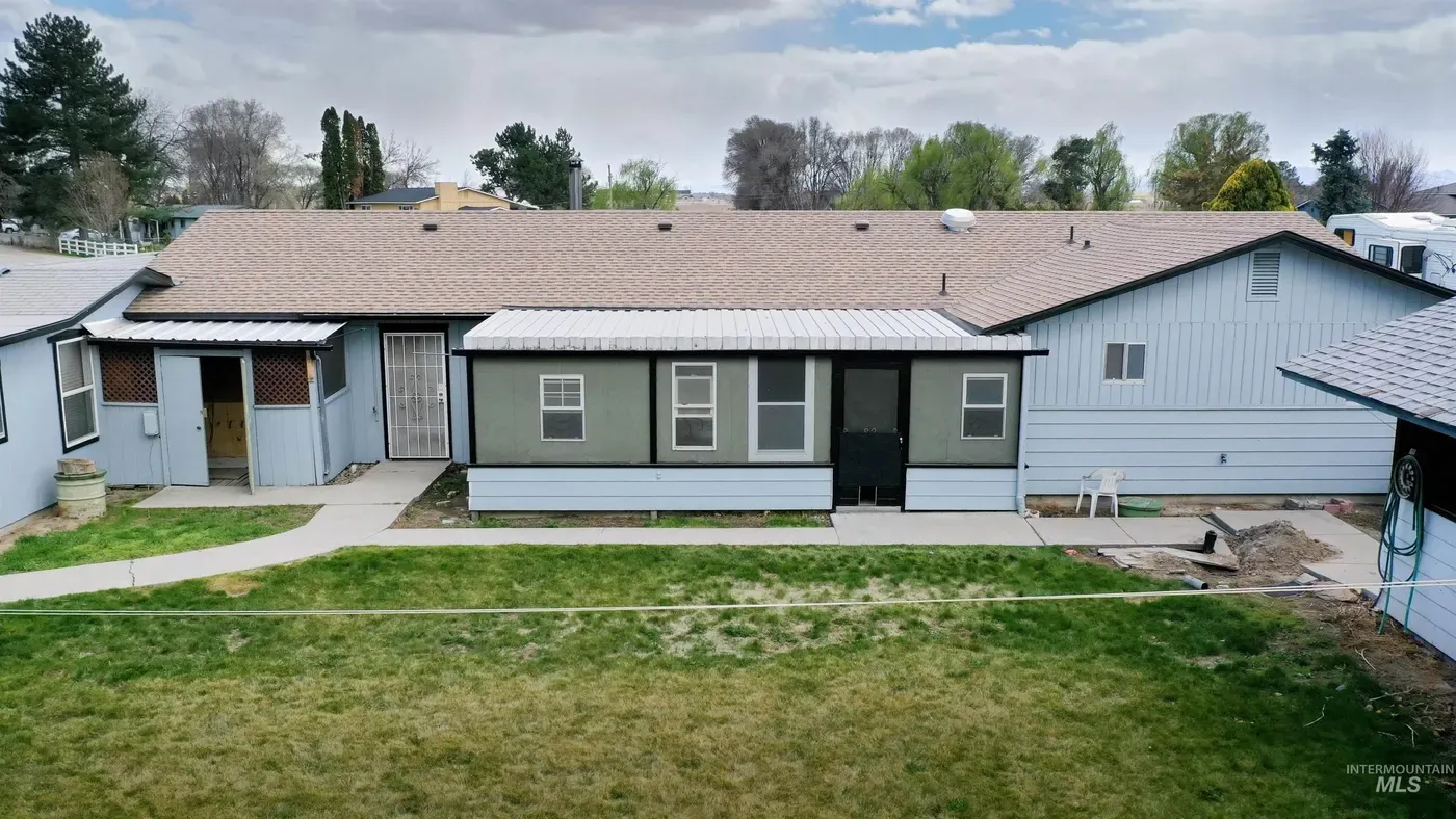 11404 Hall Dr., photo 4