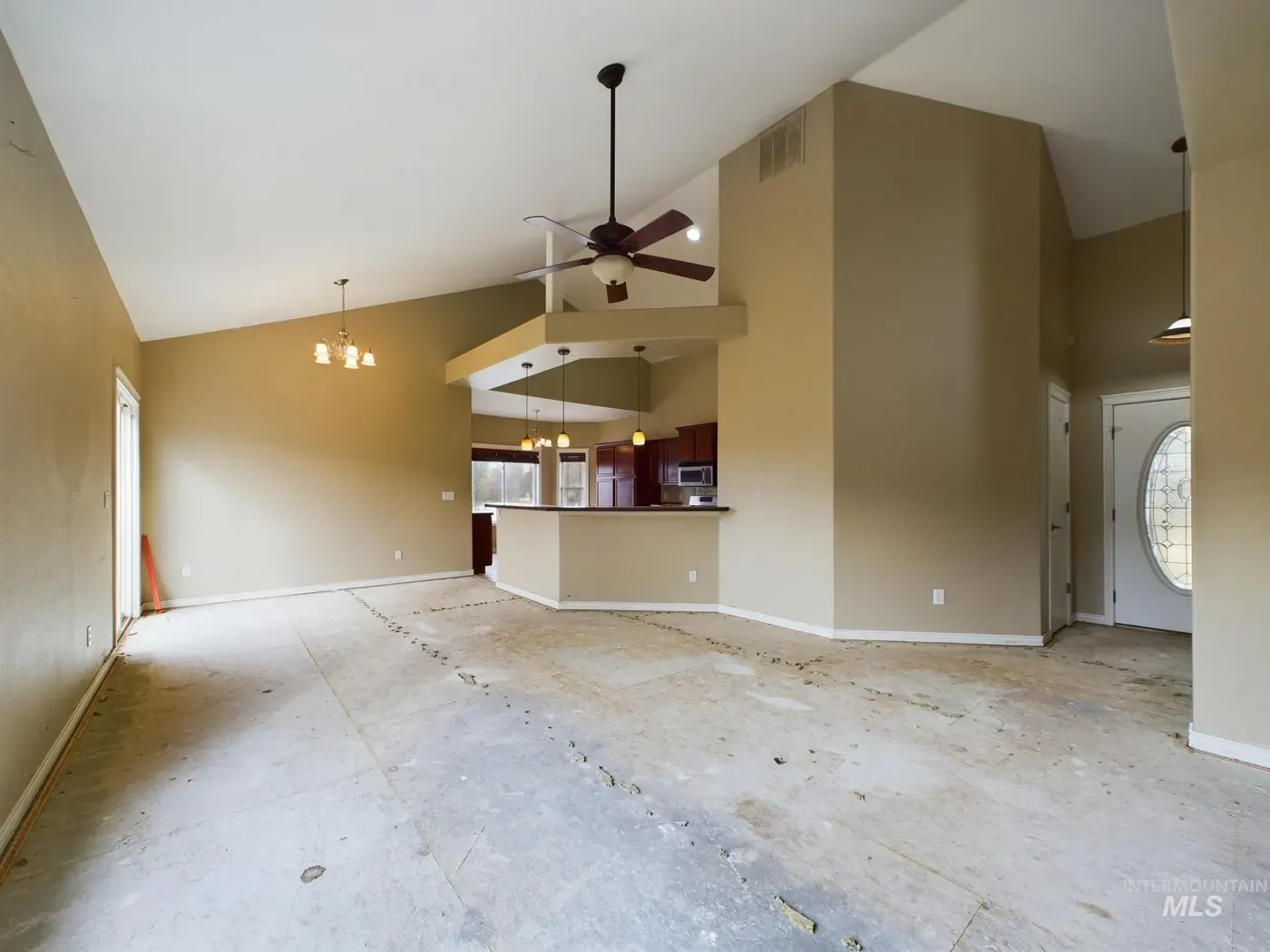 3201 S Raintree Dr, photo 4