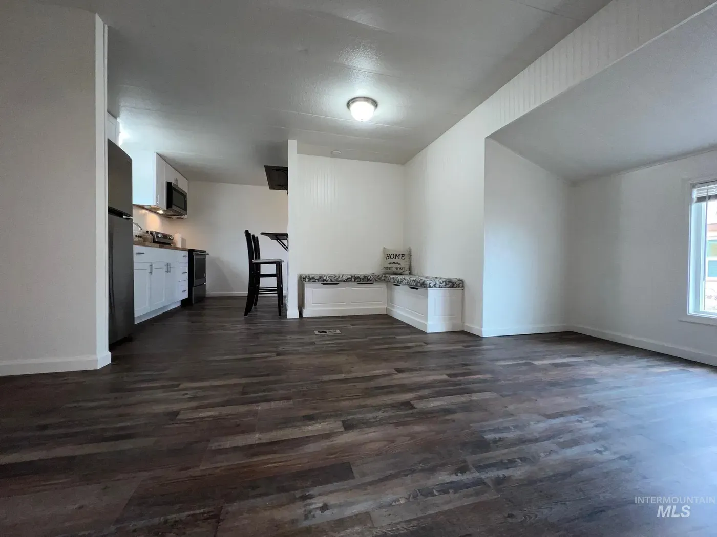 50 NW Barlington Street, photo 5